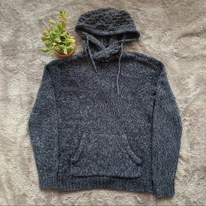 Retrofit Hooded Long Sleeve Sweater Front Pocket